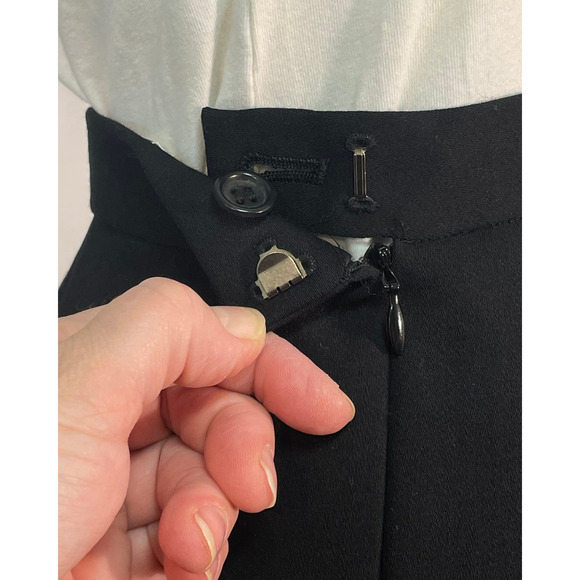 Isaac Mizrahi Sz 4 Pencil Skirt Black Wool Off-Center Back Slit 22"L Career Wear - Picture 6 of 7